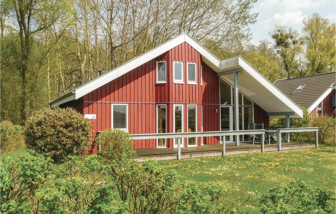 Cozy Home In Rechlin With Wifi Exterior foto
